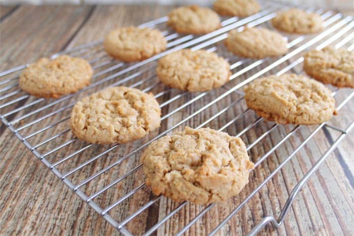 Cookies cooling on wire rack.