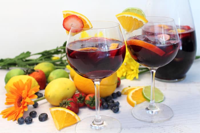 Easy Sangria served | 2 Cookin Mamas