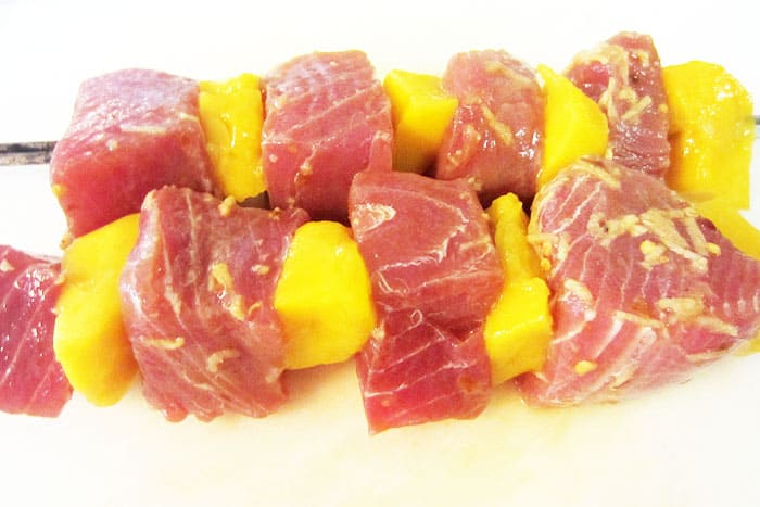 Seared Tuna and Mango kabobs raw