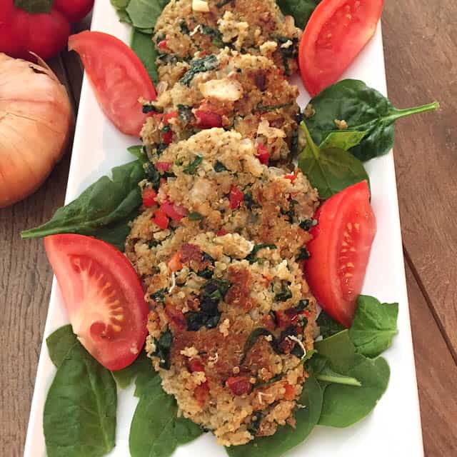 Quinoa Spinach Cakes closeup | 2CookinMamas