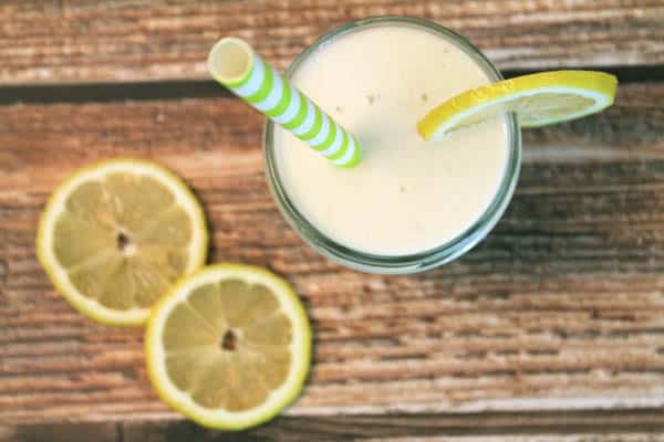 A Refreshingly Healthy Lemon Drop Smoothie - 2 Cookin Mamas