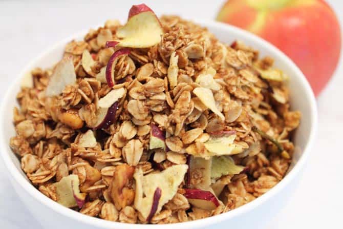 Apple Crisp Granola 670x447|2CookinMamas