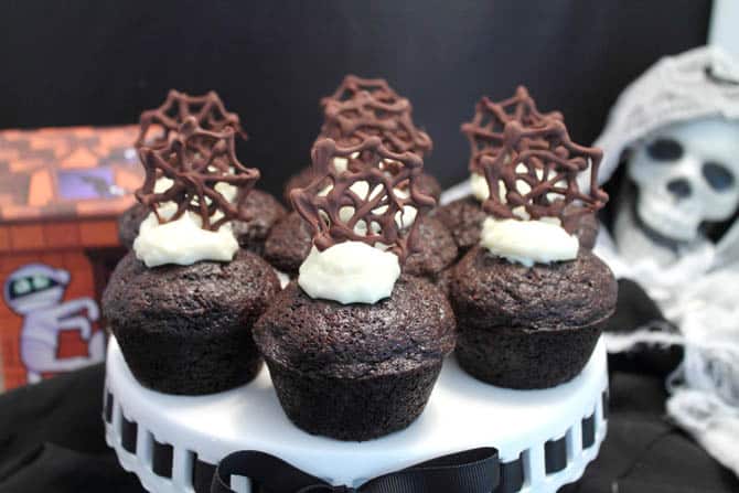 Chocolate Carrot Cake Cupcakes 670x447|2CookinMamas