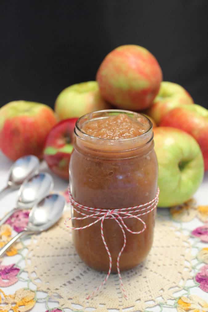 Homemade Applesauce | 2CookinMamas