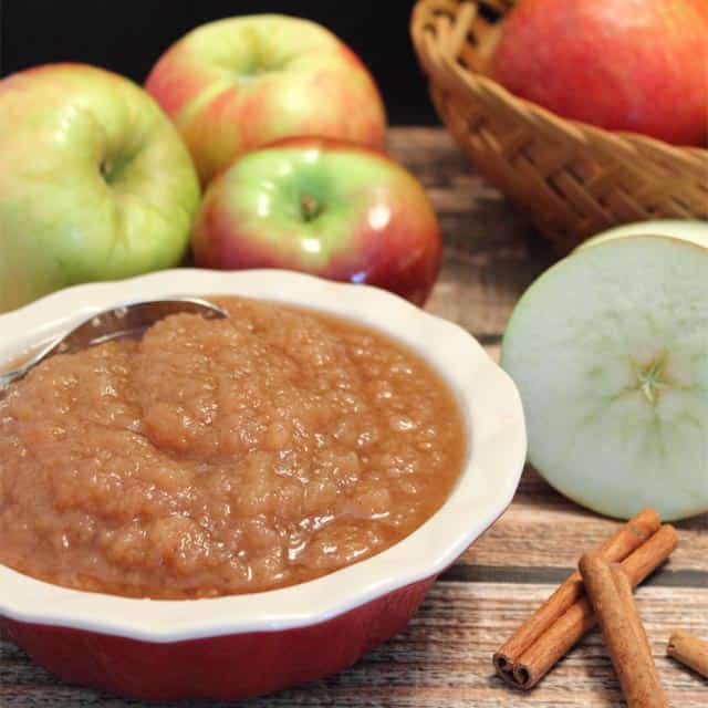 Homemade Applesauce square|2CookinMamas