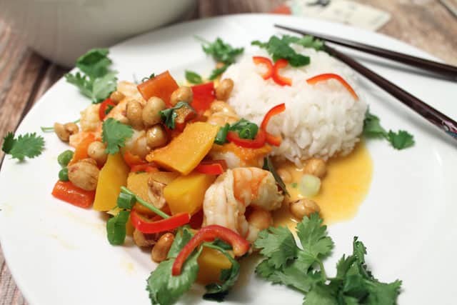 Shrimp Panang Curry plated|2CookinMamas