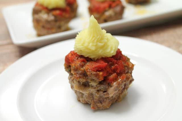 Meatloaf Cupcakes 640|2CookinMamas