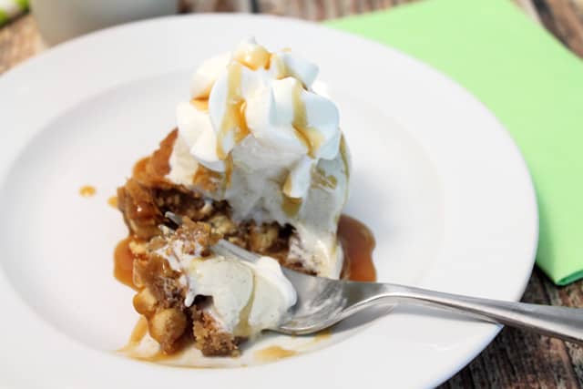 Blondies Sundae | 2 Cookin' Mamas