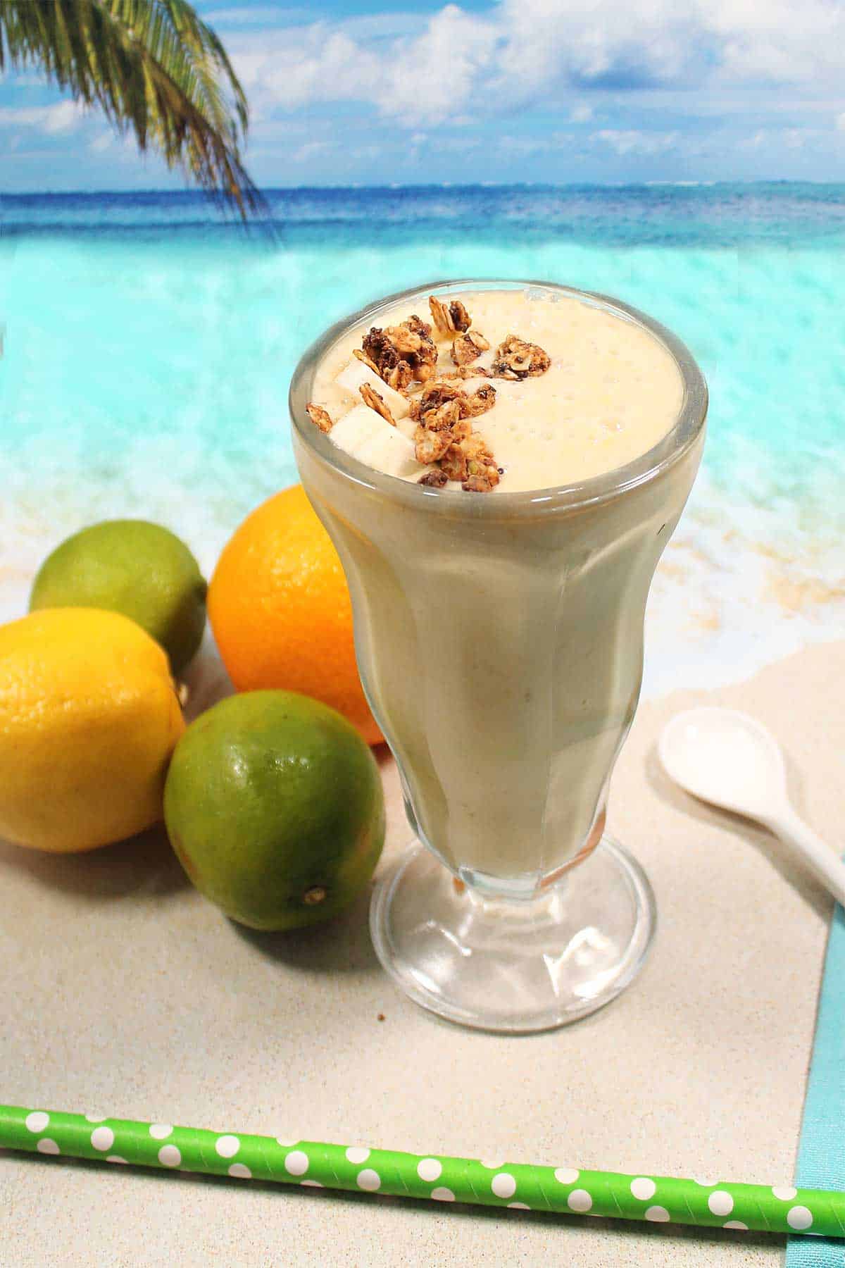 Citrus smoothie ready to serve.