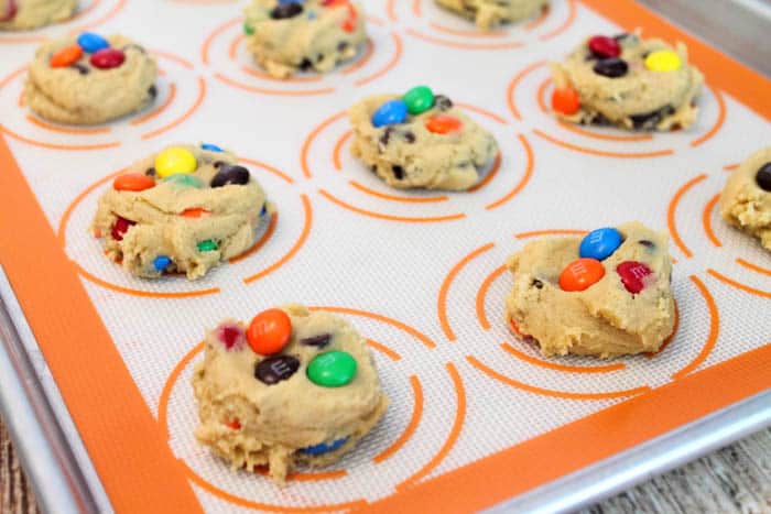 M&Ms Chocolate Chip Cookies ready to bake1|2CookinMamas