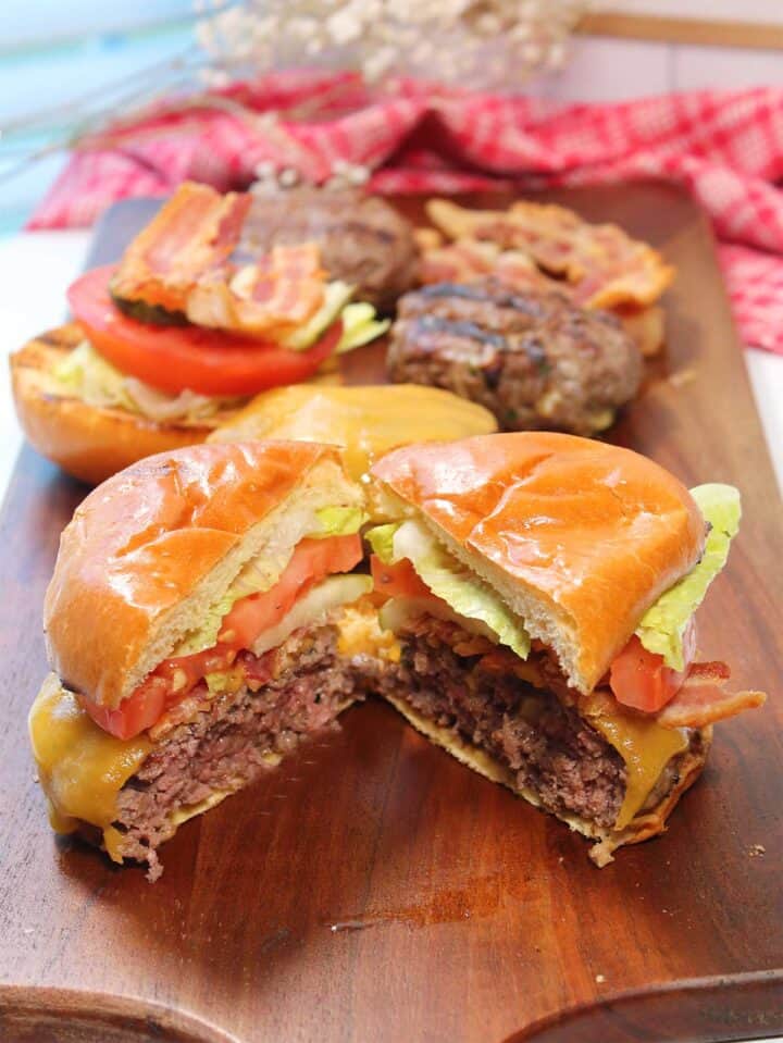 Best Buffalo Burger Recipe (Bison Burgers) 2 Cookin Mamas