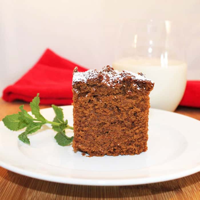 Our Gingerbread quick bread is full of rich molasses flavor & spiced up with plenty of ginger & cinnamon. Sure to be a favorite for breakfast or dessert! #gingerbread #breakfastbread #quickbread #dessert