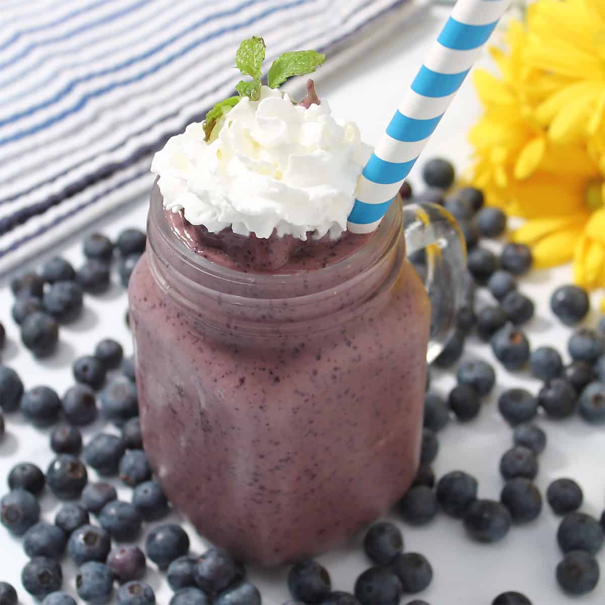 Blueberry Latte Breakfast Smoothie Jars