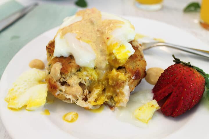 Crab Cakes Eggs Benedict With Easy Hollandaise Sauce - 2 Cookin Mamas