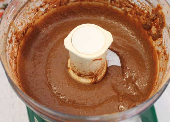 Healthy Chocolate Yogurt Hummus blend til smooth