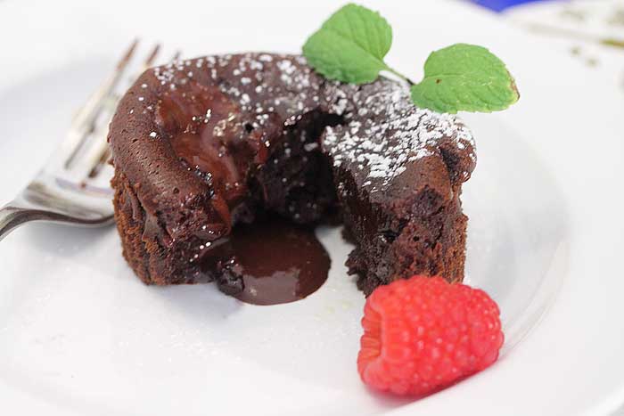 Molten Chocolate Cupcakes molten chocolate