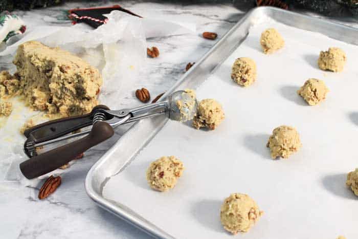 Butter Pecan Ice Cream Cookies scooping dough