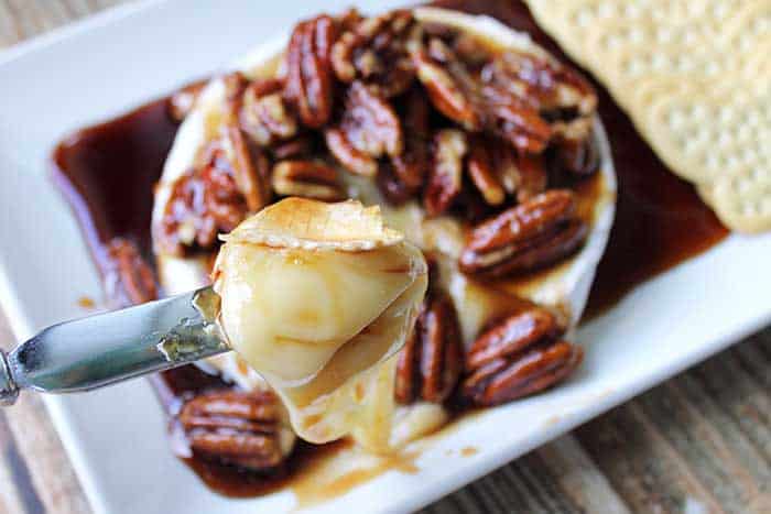 Kahlua Caramel Baked Brie - 4 Ingredients! - That Skinny Chick Can