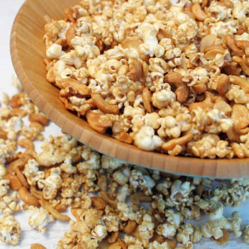 Caramel Cashew Popcorn square 1