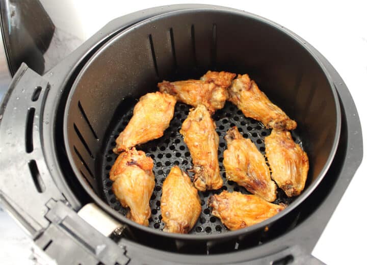 Super Crispy Air Fryer Chicken Wings - 2 Cookin Mamas