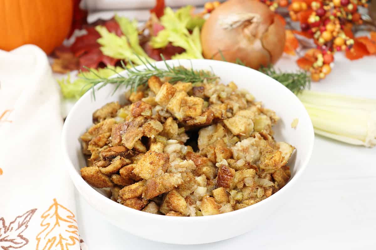 Homemade stuffing for turkey in serving bowl.