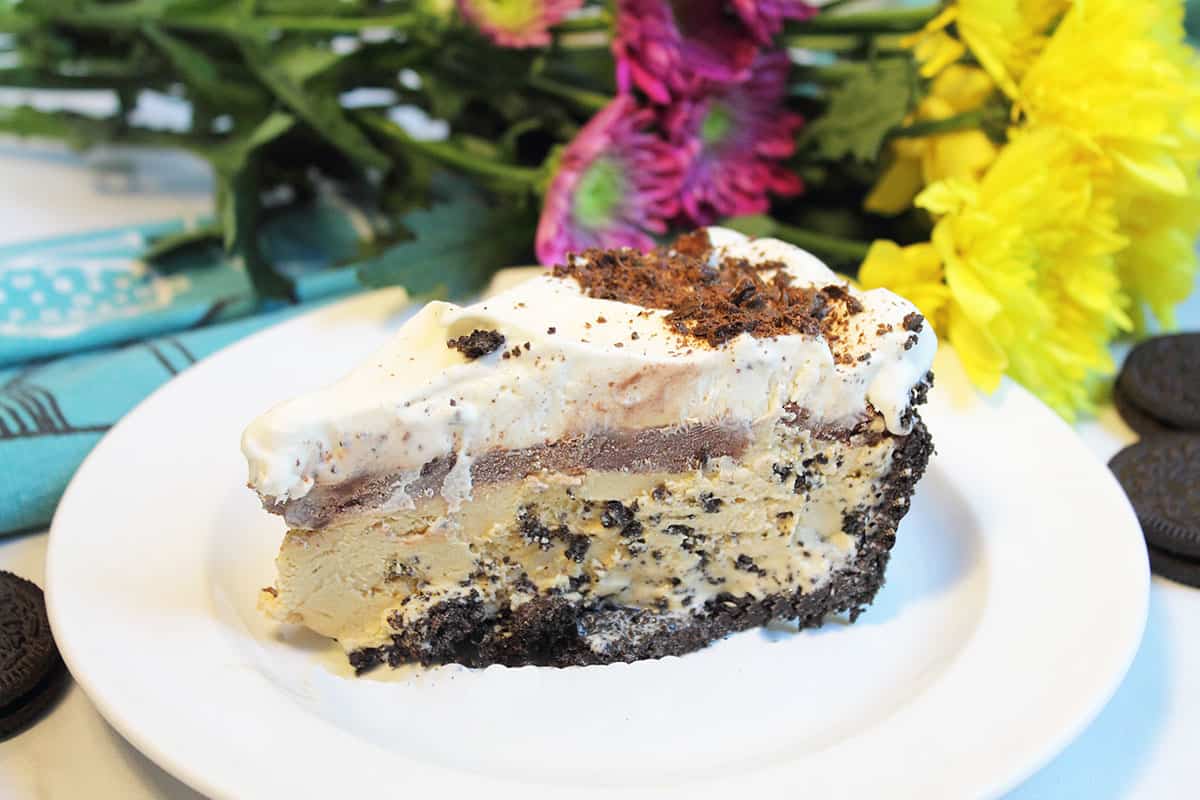 Coffee Ice Cream Pie with Oreo Crust 2 Cookin Mamas
