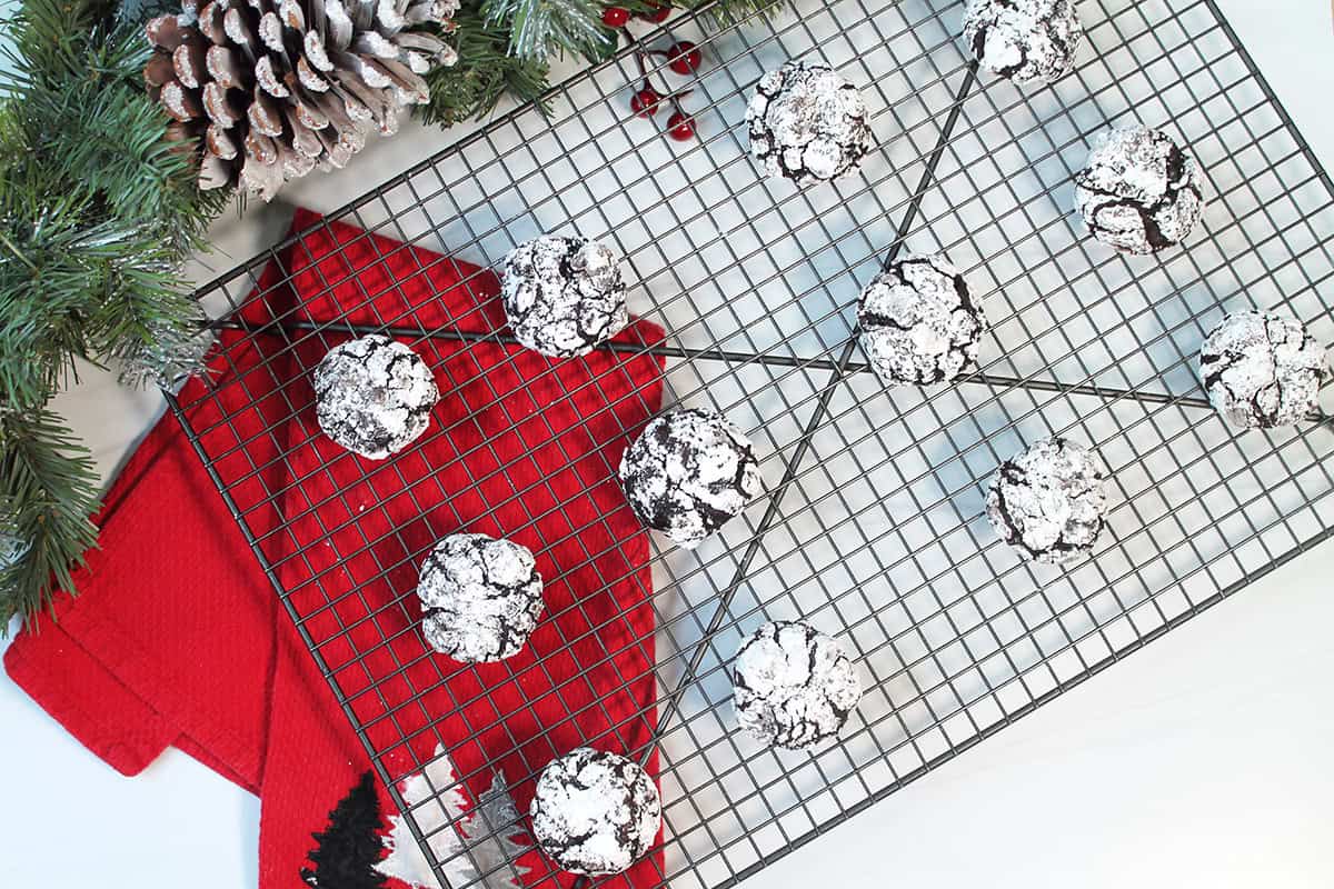 Overhead of cookies cooling on wire rack.