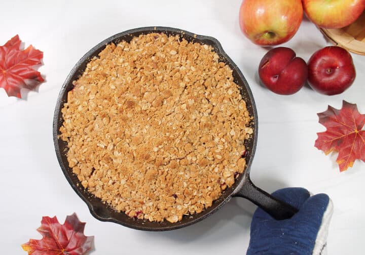 Apple and Plum Crumble 2 Cookin Mamas