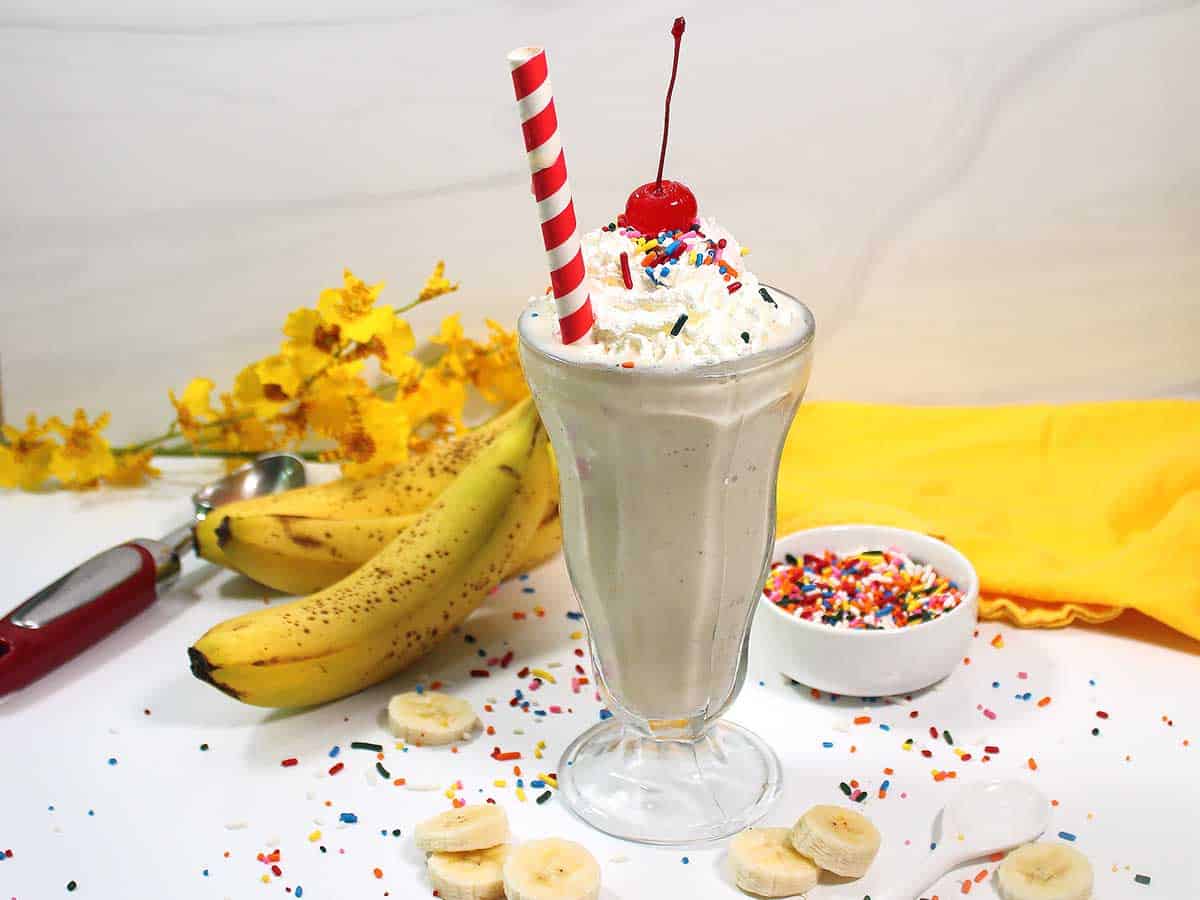 banana-milkshake-2-cookin-mamas