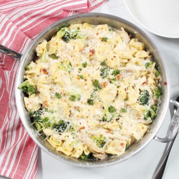 Overhead of One Pot Chicken Tortellini Alfredo with broccoli.