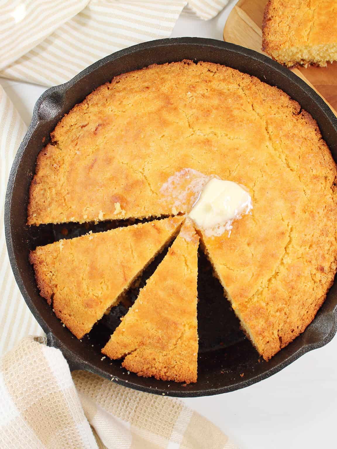 Buttermilk Skillet Cornbread Recipe 2 Cookin Mamas