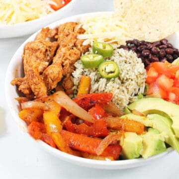 Closeup of ingredients in fajita bowl.
