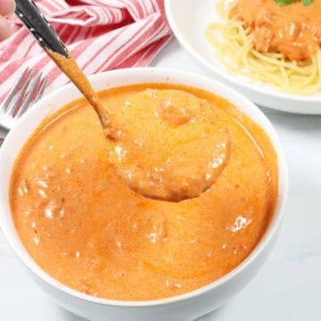 Ladleful of easy vodka sauce.